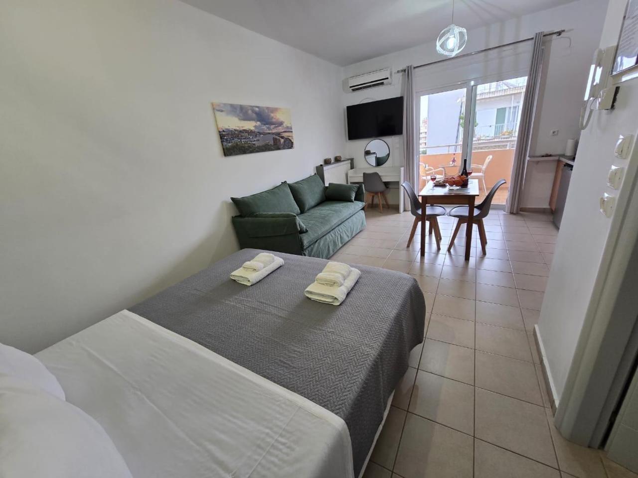 Fougaro Apartments Chrissi Akti Chania Exterior foto