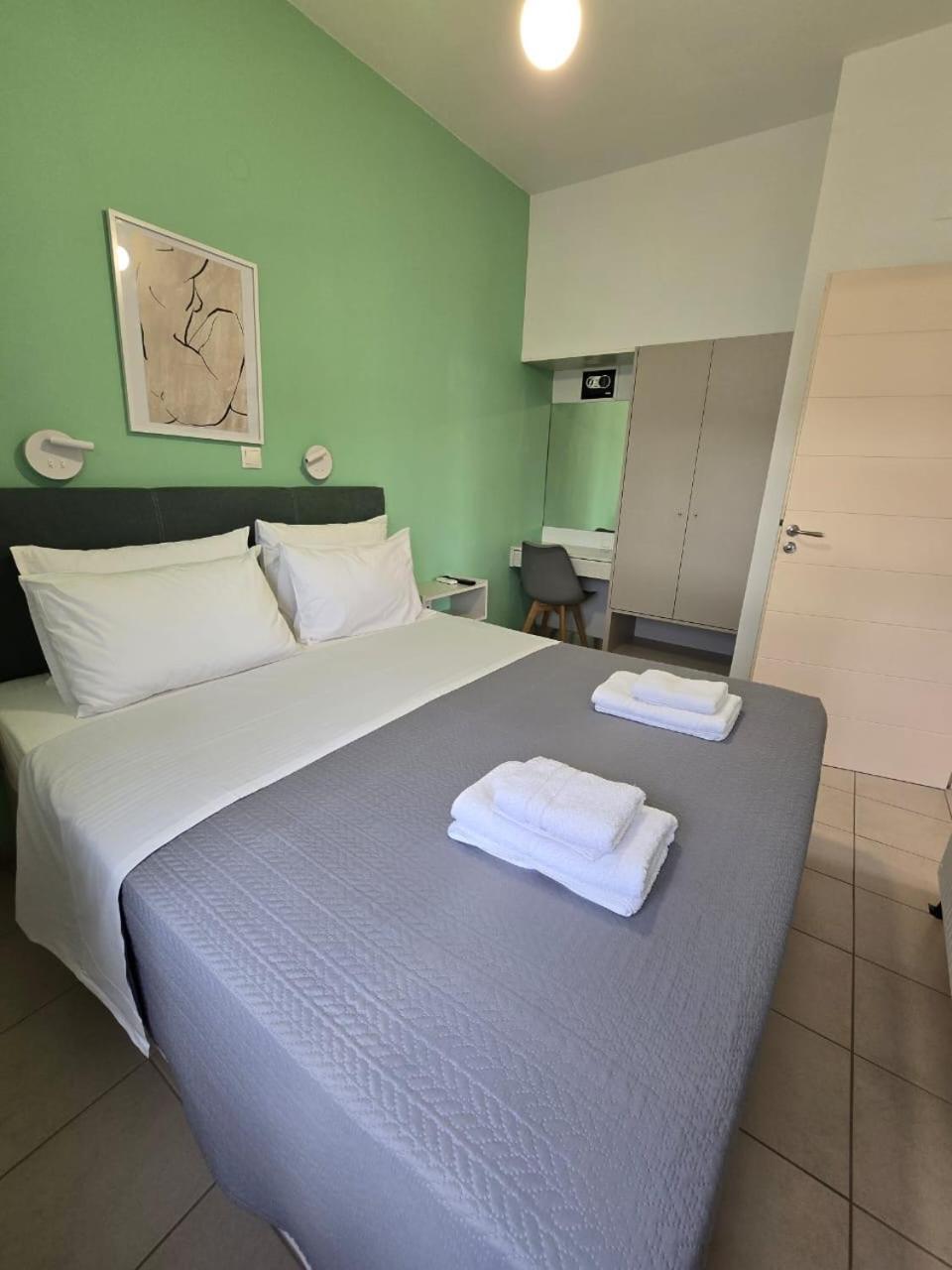 Fougaro Apartments Chrissi Akti Chania Exterior foto