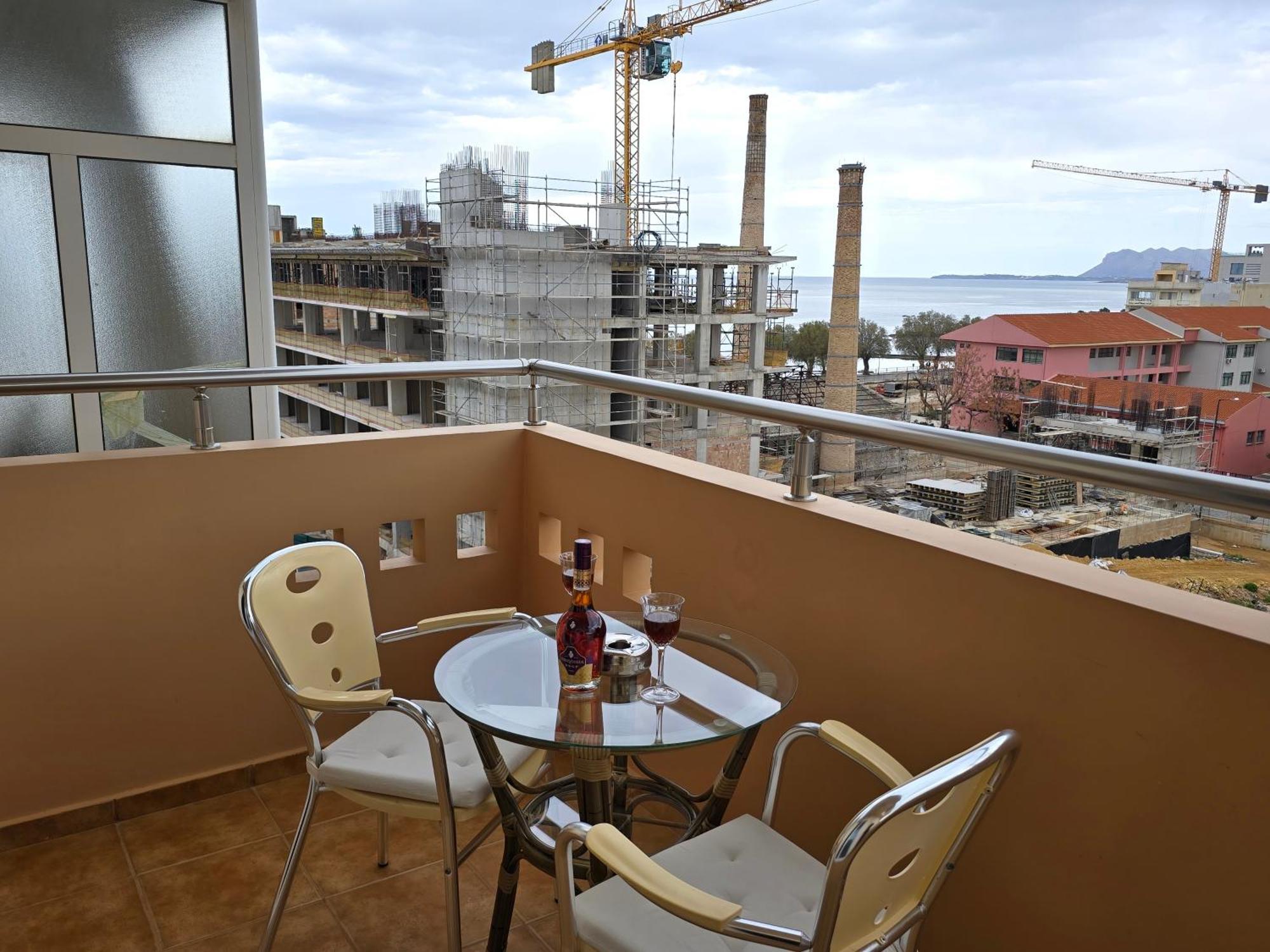 Fougaro Apartments Chrissi Akti Chania Exterior foto